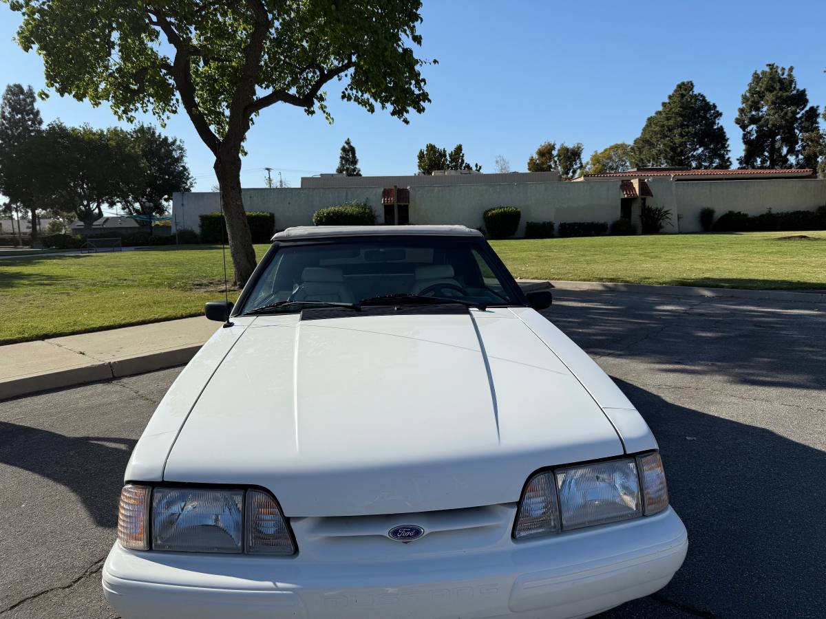 Ford-Mustang-1993-white-9
