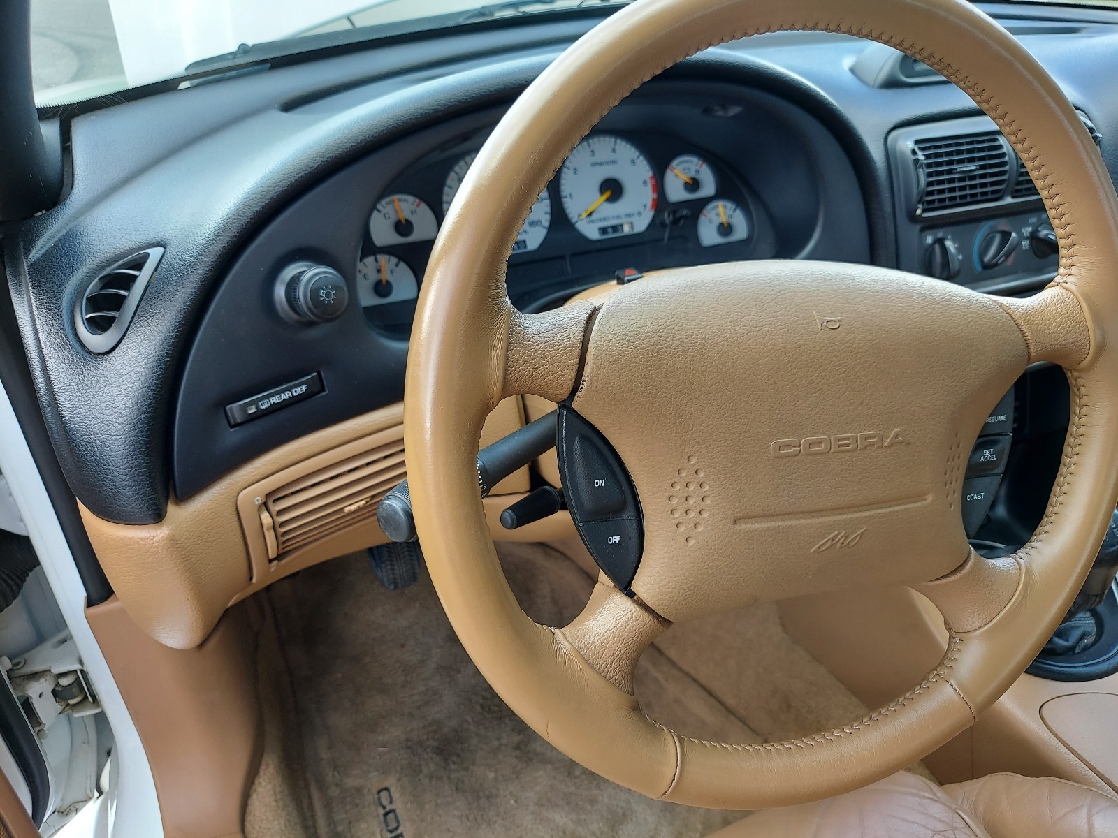 Ford-Mustang-1994-15