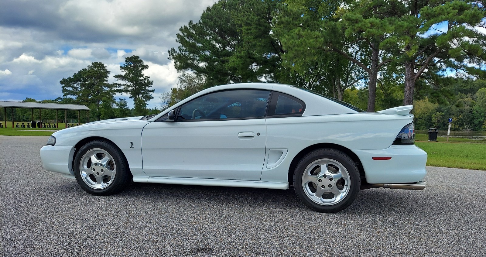 Ford-Mustang-1994-5