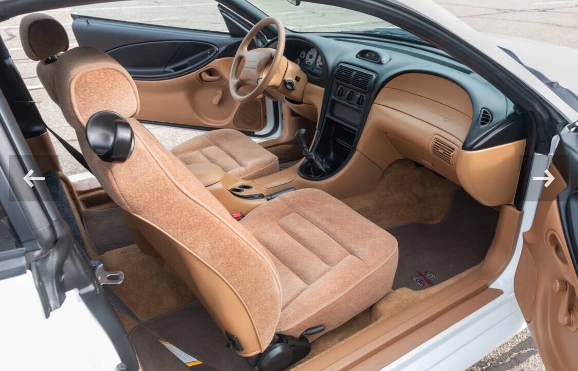 Ford-Mustang-1995-Coupe-3