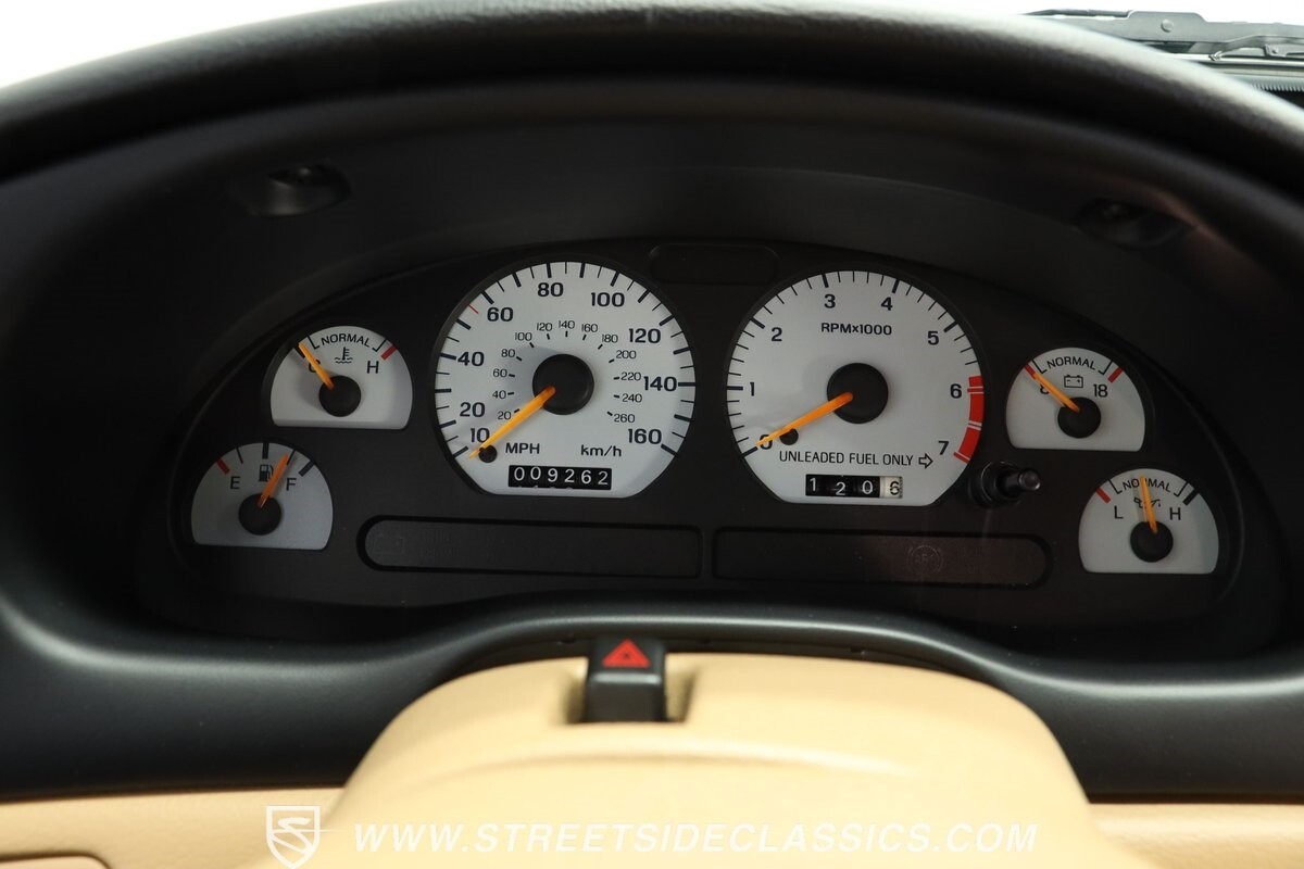 Ford-Mustang-1995-Coupe-37