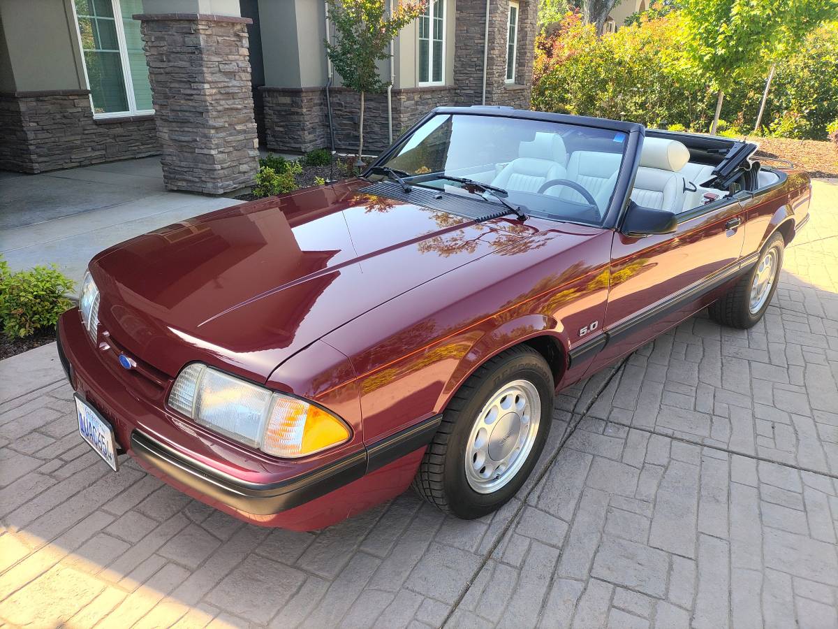 Ford-Mustang-5.0-convertible-1987-red-1