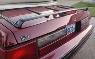 Ford-Mustang-5.0-convertible-1987-red-11