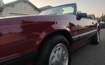 Ford-Mustang-5.0-convertible-1987-red-12