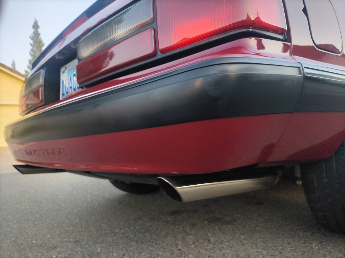 Ford-Mustang-5.0-convertible-1987-red-17