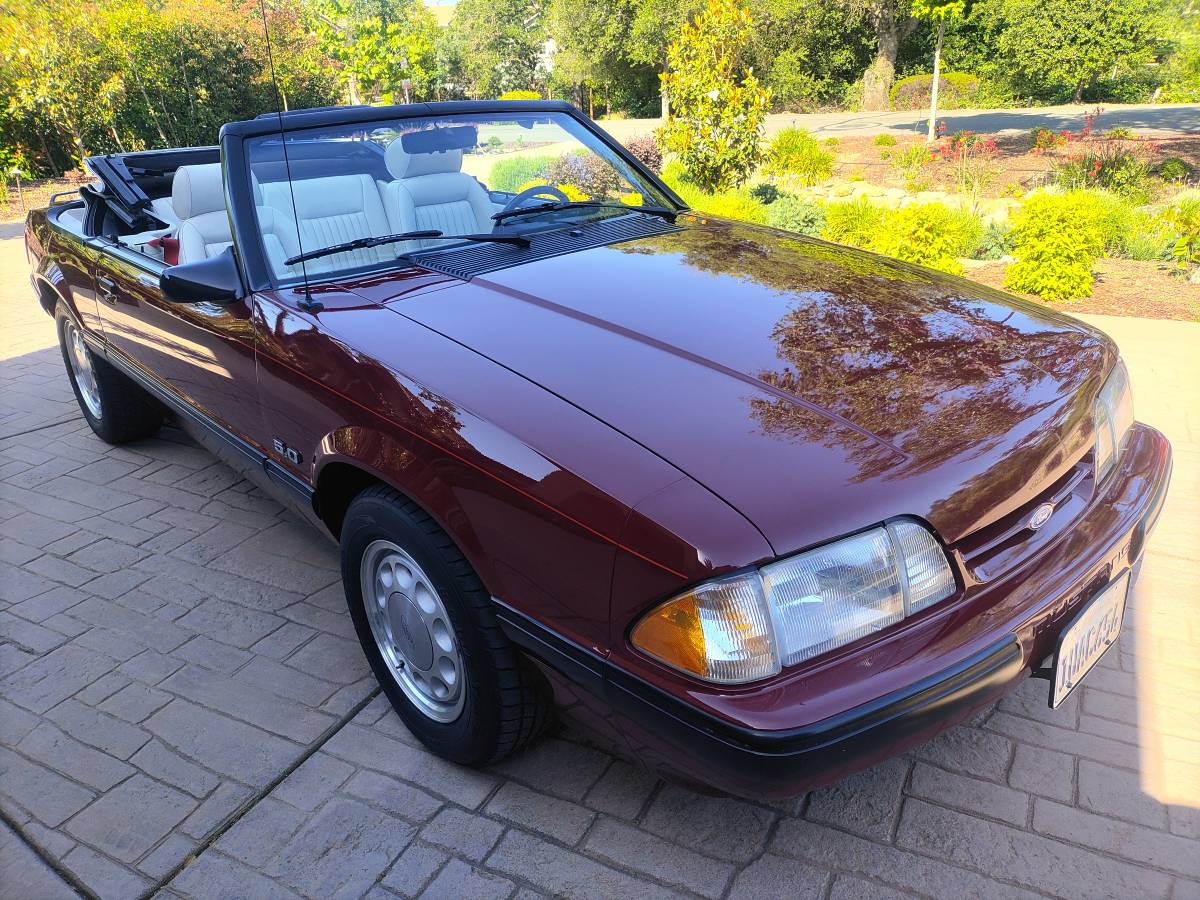 Ford-Mustang-5.0-convertible-1987-red-2