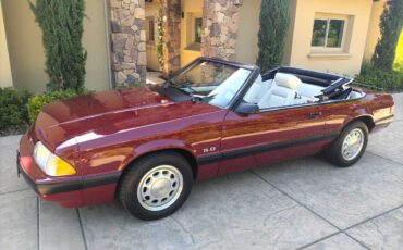 Ford-Mustang-5.0-convertible-1987-red