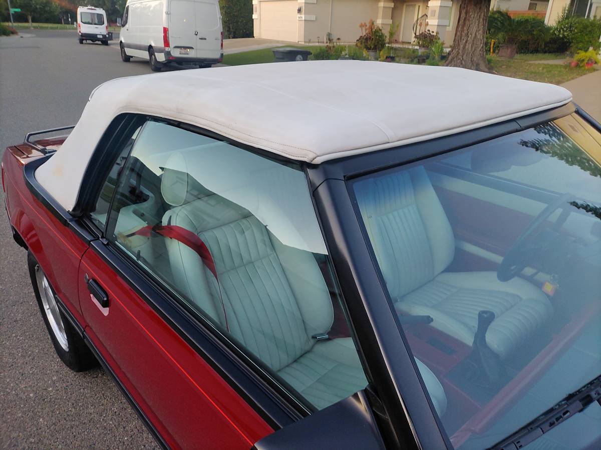 Ford-Mustang-5.0-convertible-1987-red-9