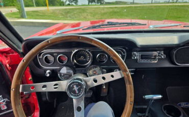 Ford-Mustang-Custom-Fastback-1965-Coupe-12