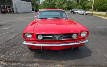 Ford-Mustang-Custom-Fastback-1965-Coupe-4