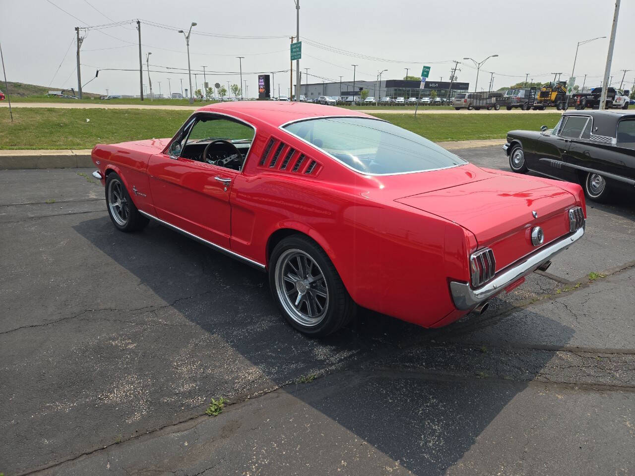 Ford-Mustang-Custom-Fastback-1965-Coupe-7