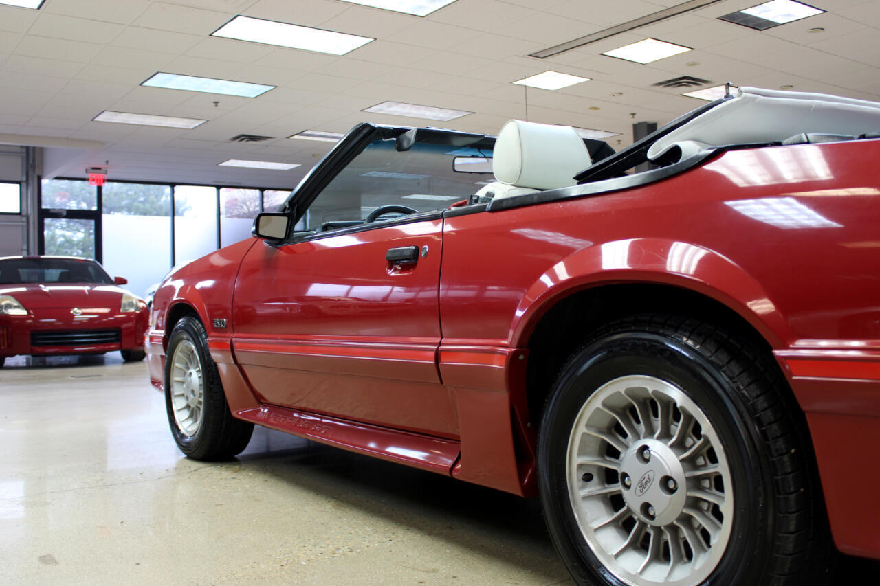 Ford-Mustang-GT-Convertible-1987-Convertible-26