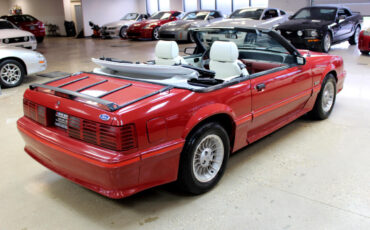 Ford-Mustang-GT-Convertible-1987-Convertible-32