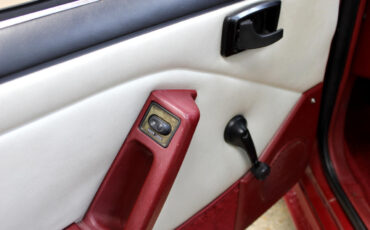 Ford-Mustang-GT-Convertible-1987-Convertible-38