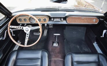 Ford-Mustang-convertible-1965-15