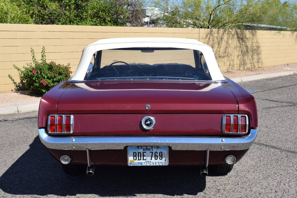 Ford-Mustang-convertible-1965-5
