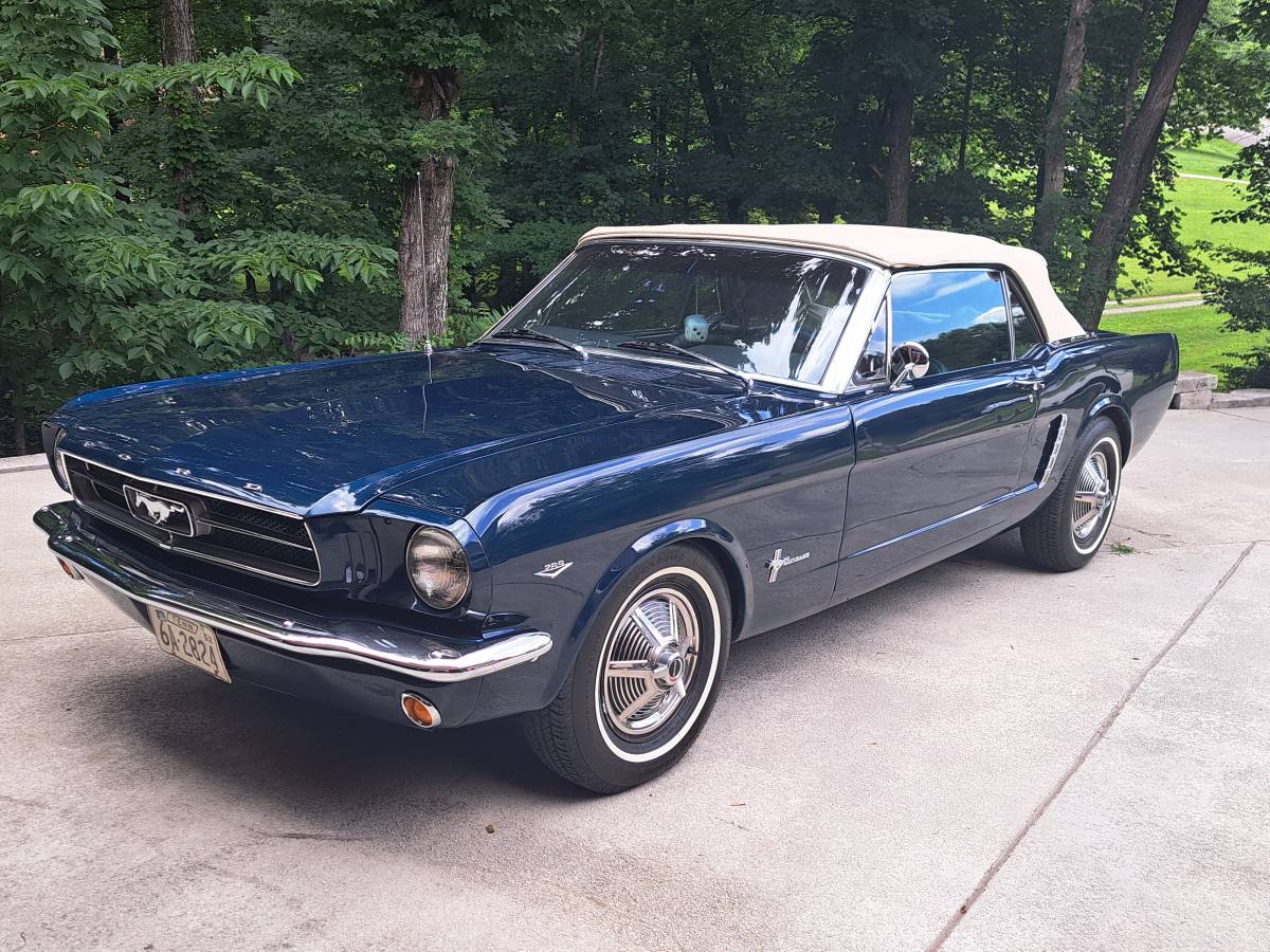 Ford-Mustang-convertible-1965-blue-1
