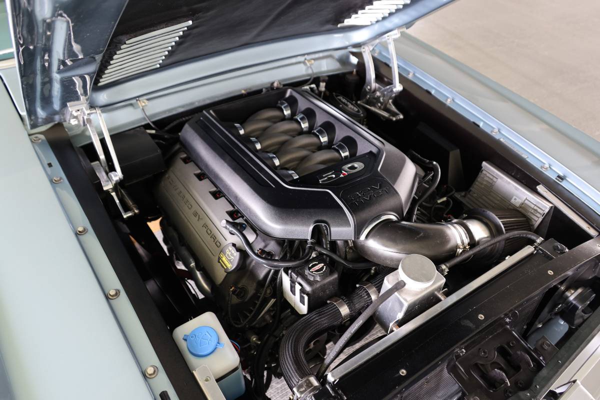Ford-Mustang-convertible-1965-blue-2