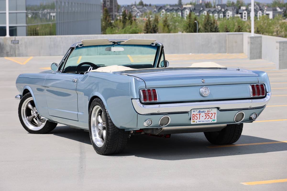 Ford-Mustang-convertible-1965-blue-4