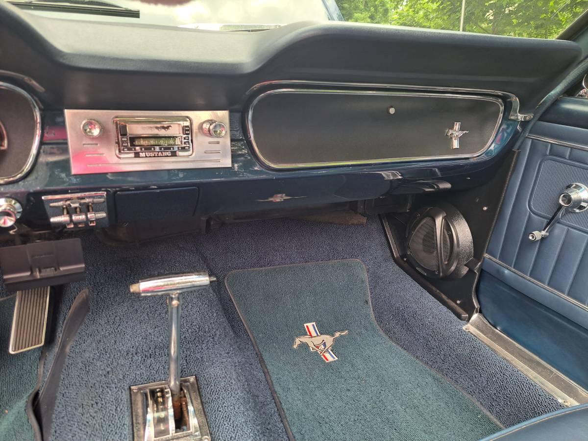 Ford-Mustang-convertible-1965-blue-6