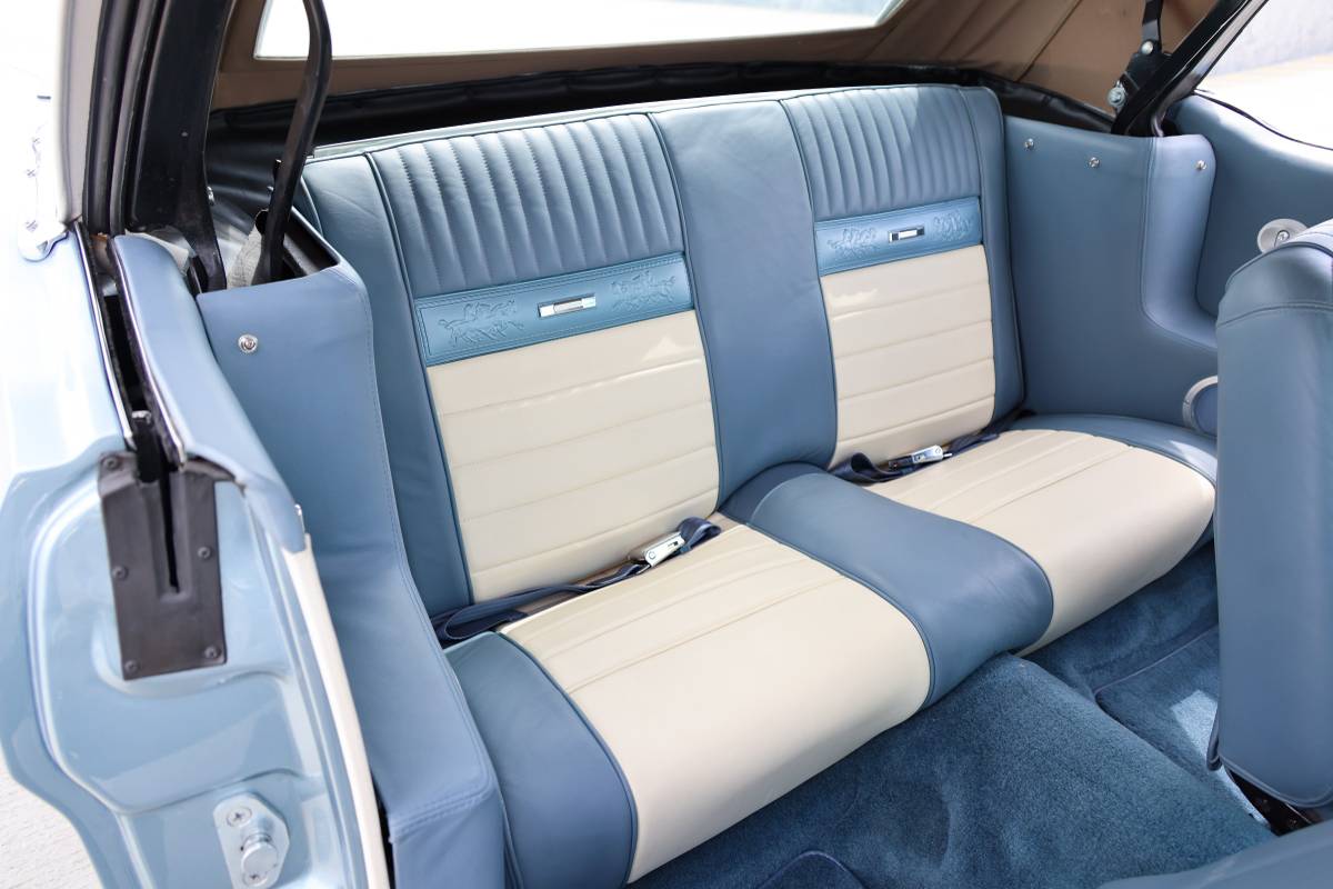 Ford-Mustang-convertible-1965-blue-7