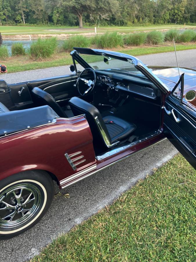 Ford-Mustang-convertible-1966-custom-12