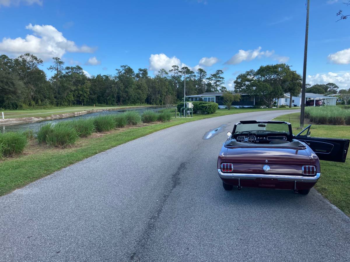 Ford-Mustang-convertible-1966-custom-13