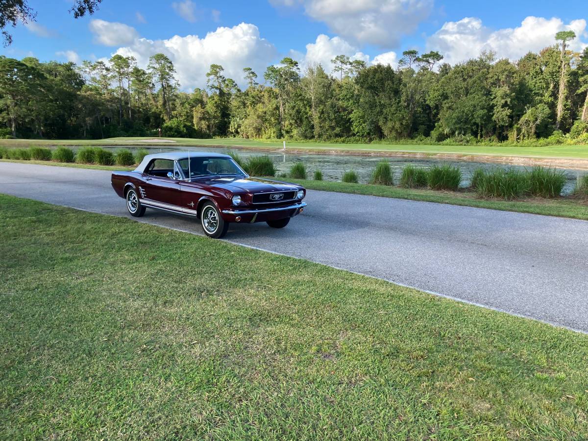 Ford-Mustang-convertible-1966-custom-15