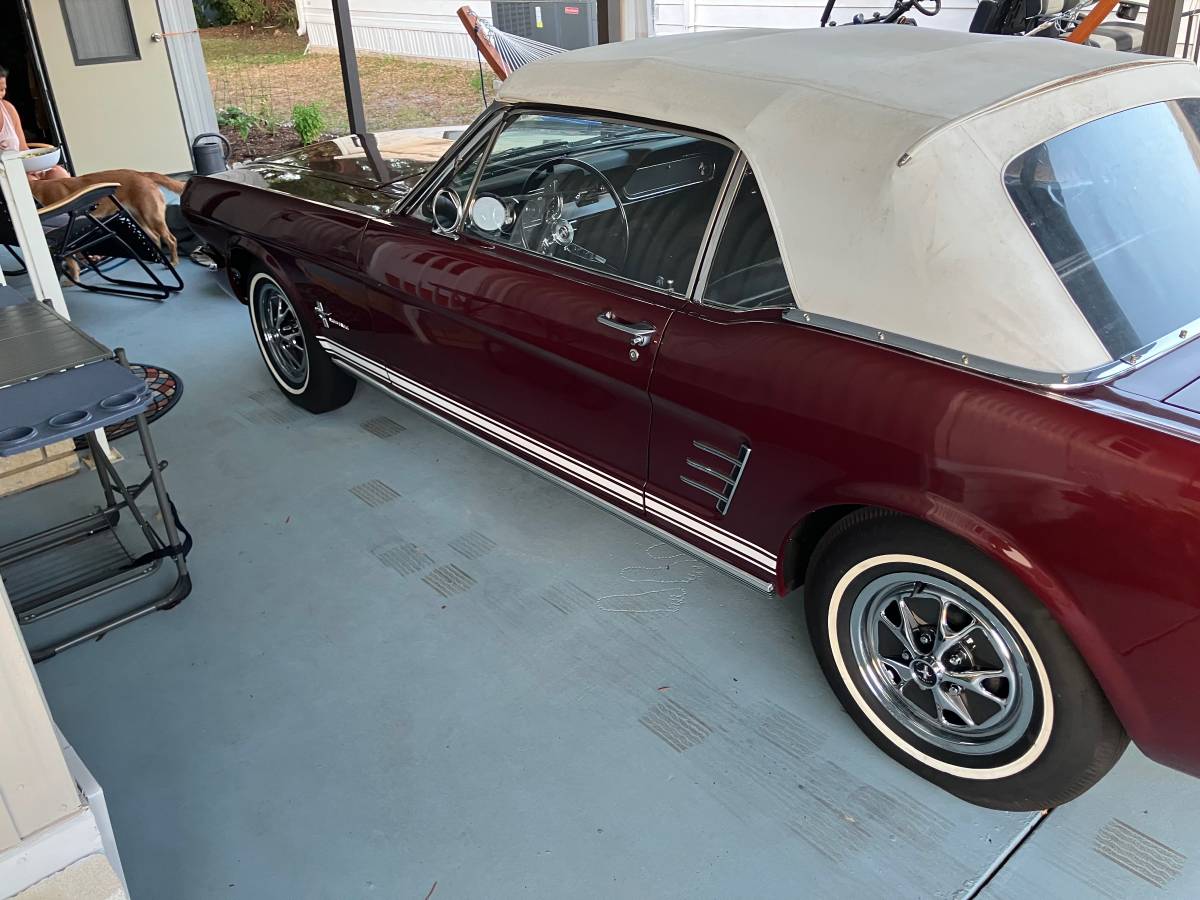 Ford-Mustang-convertible-1966-custom-6