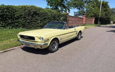 Ford Mustang convertible  1966 yellow
