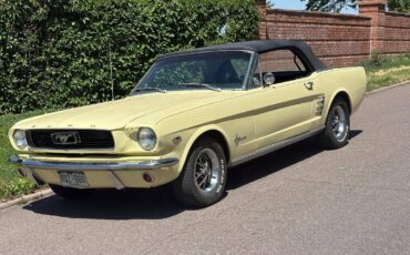 Ford-Mustang-convertible-1966-yellow-4