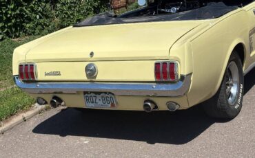 Ford-Mustang-convertible-1966-yellow-6