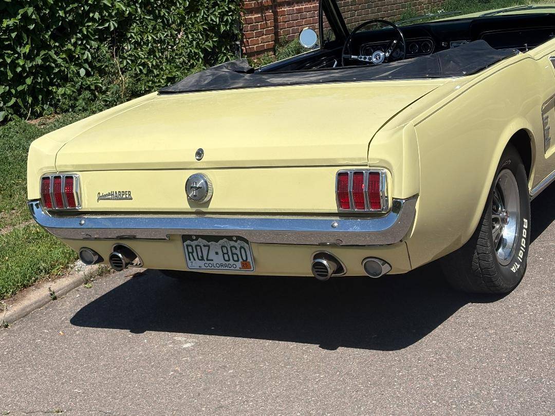 Ford-Mustang-convertible-1966-yellow-6