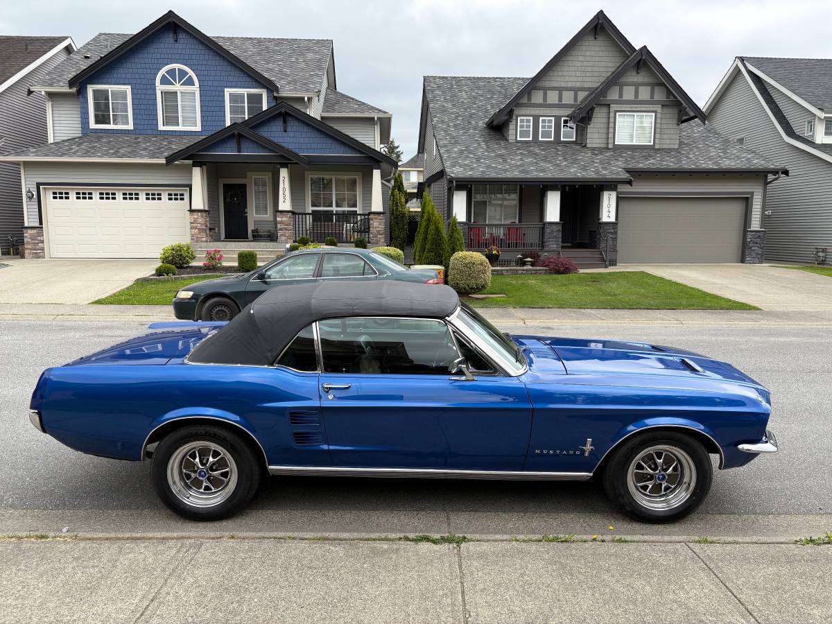 Ford-Mustang-convertible-1967-blue-16