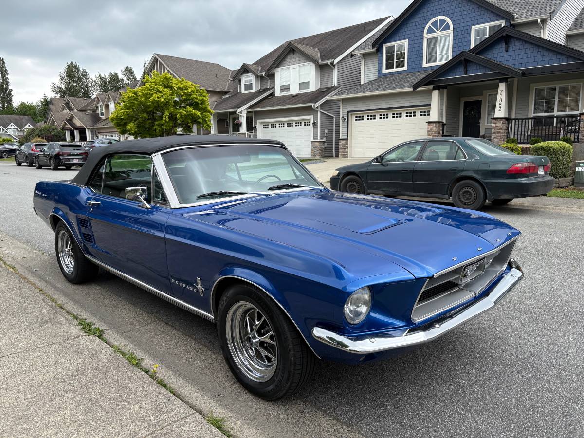 Ford-Mustang-convertible-1967-blue-17