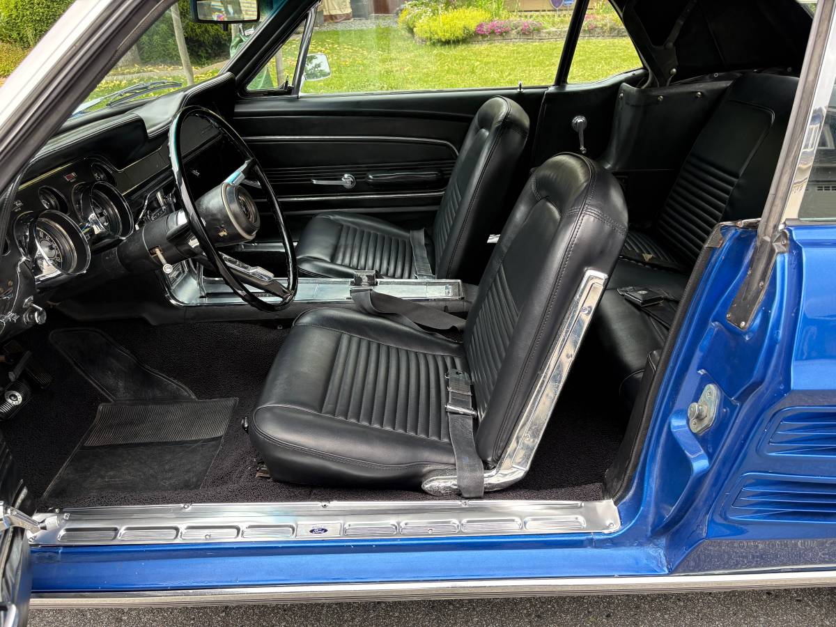 Ford-Mustang-convertible-1967-blue-21