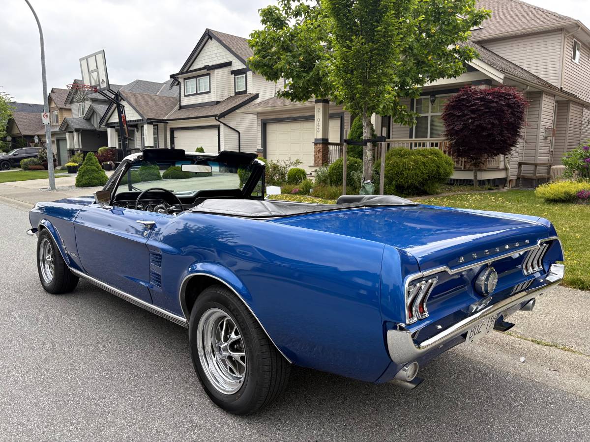 Ford-Mustang-convertible-1967-blue-3