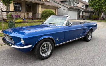 Ford-Mustang-convertible-1967-blue