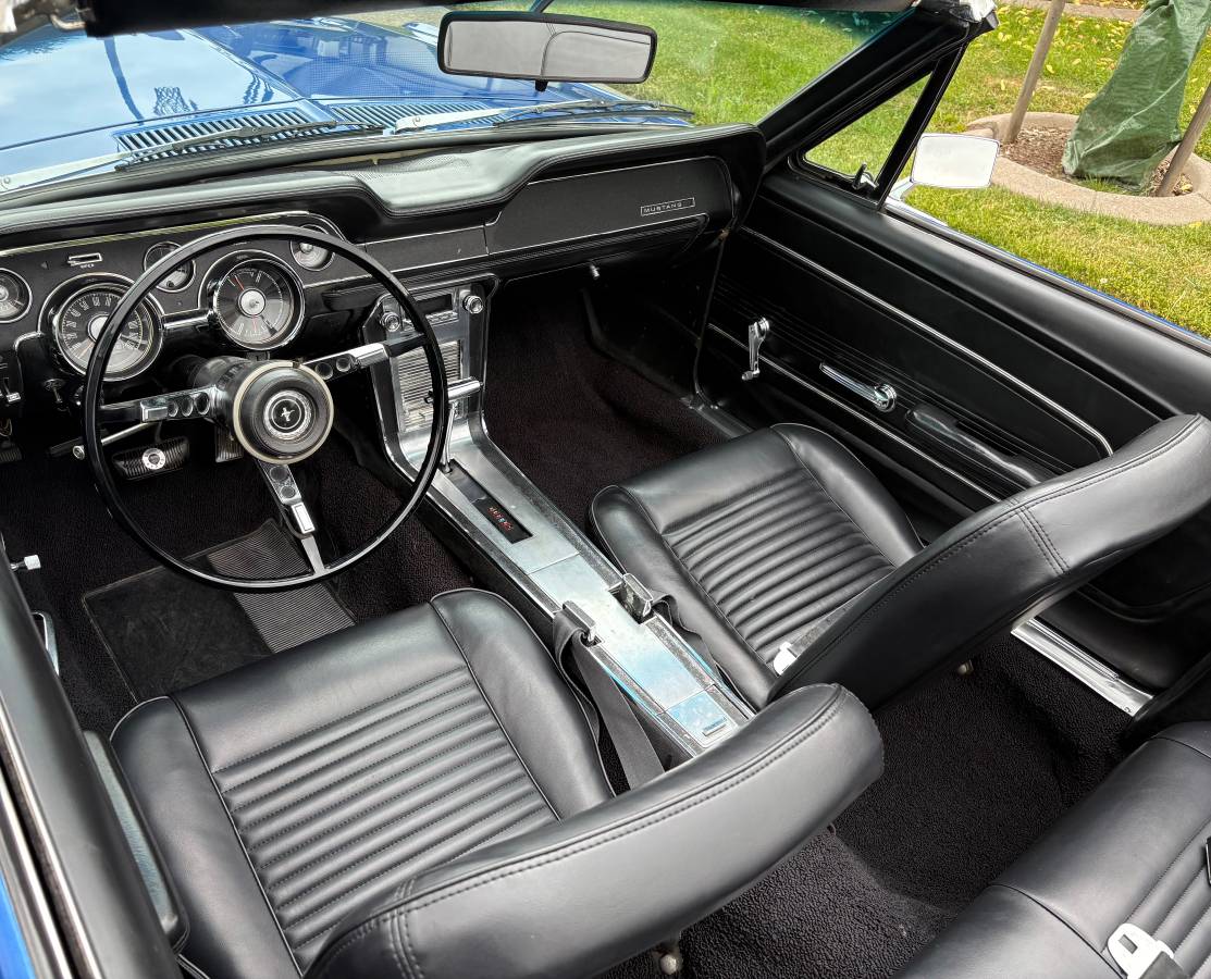 Ford-Mustang-convertible-1967-blue-6