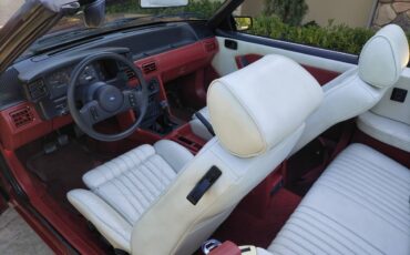 Ford-Mustang-convertible-1987-red-12