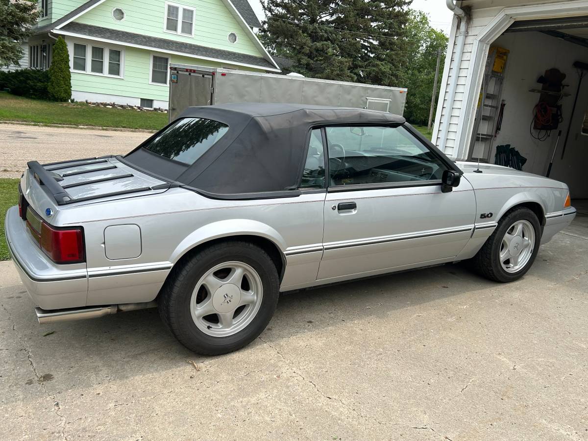 Ford-Mustang-convertible-1993-silver-2