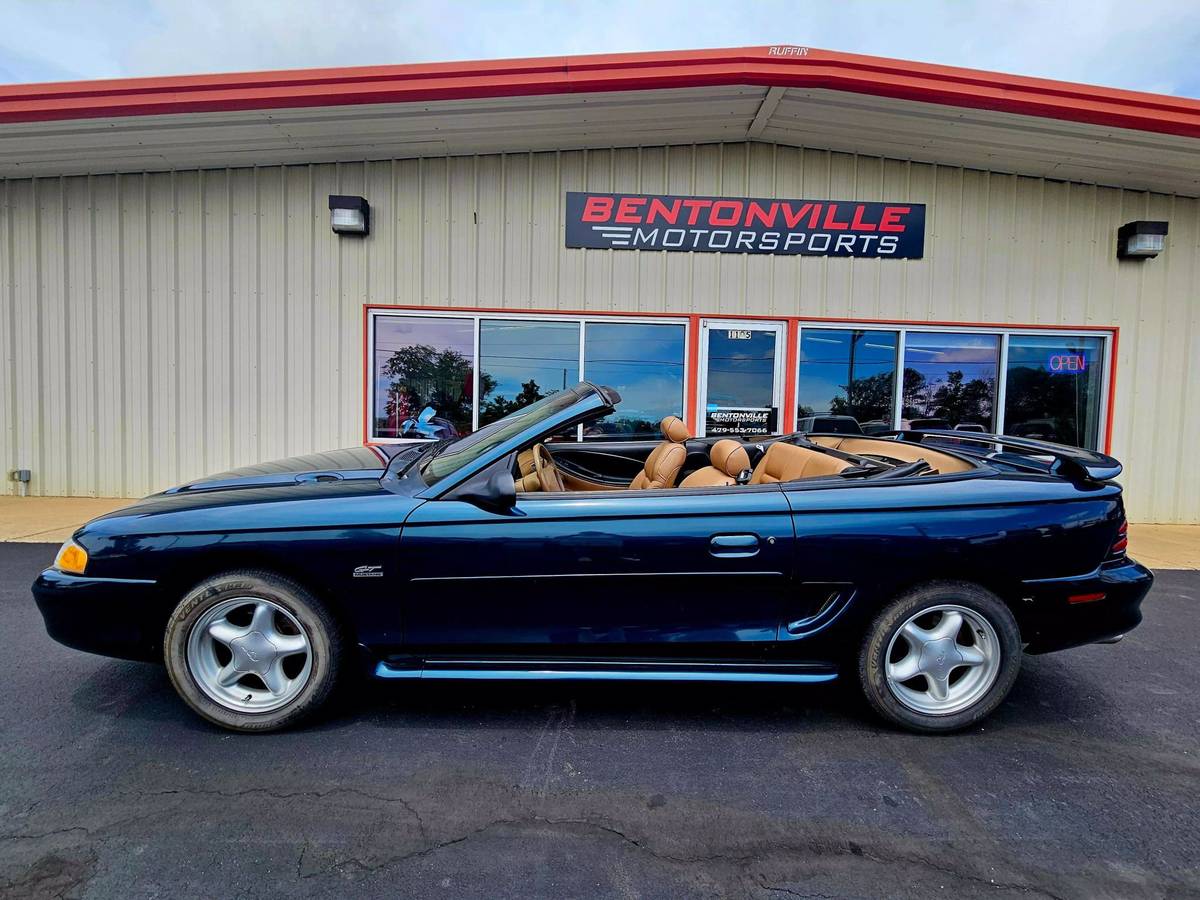 Ford-Mustang-convertible-1995-1