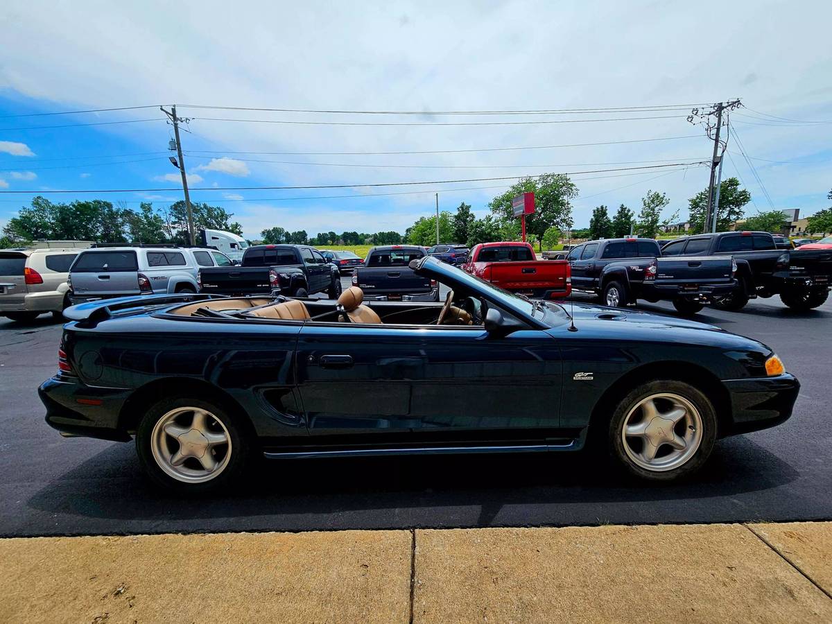 Ford-Mustang-convertible-1995-2