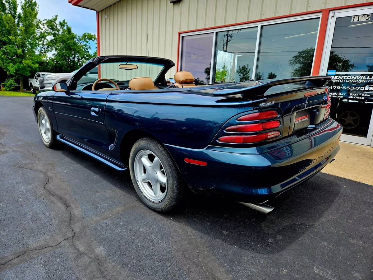 Ford-Mustang-convertible-1995-4