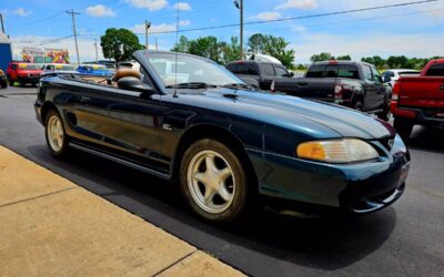 Ford Mustang convertible  1995