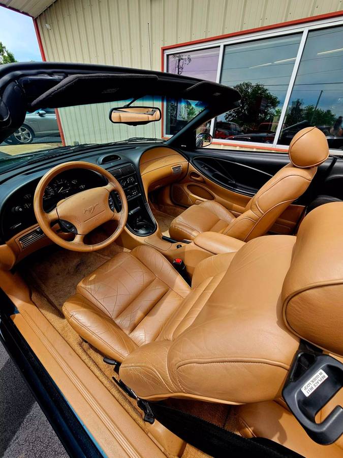 Ford-Mustang-convertible-1995-5