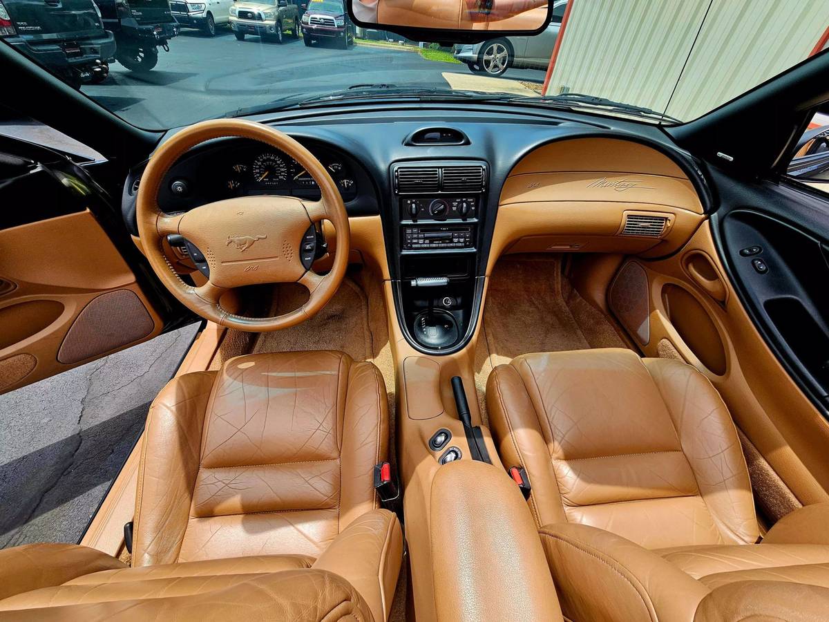 Ford-Mustang-convertible-1995-6