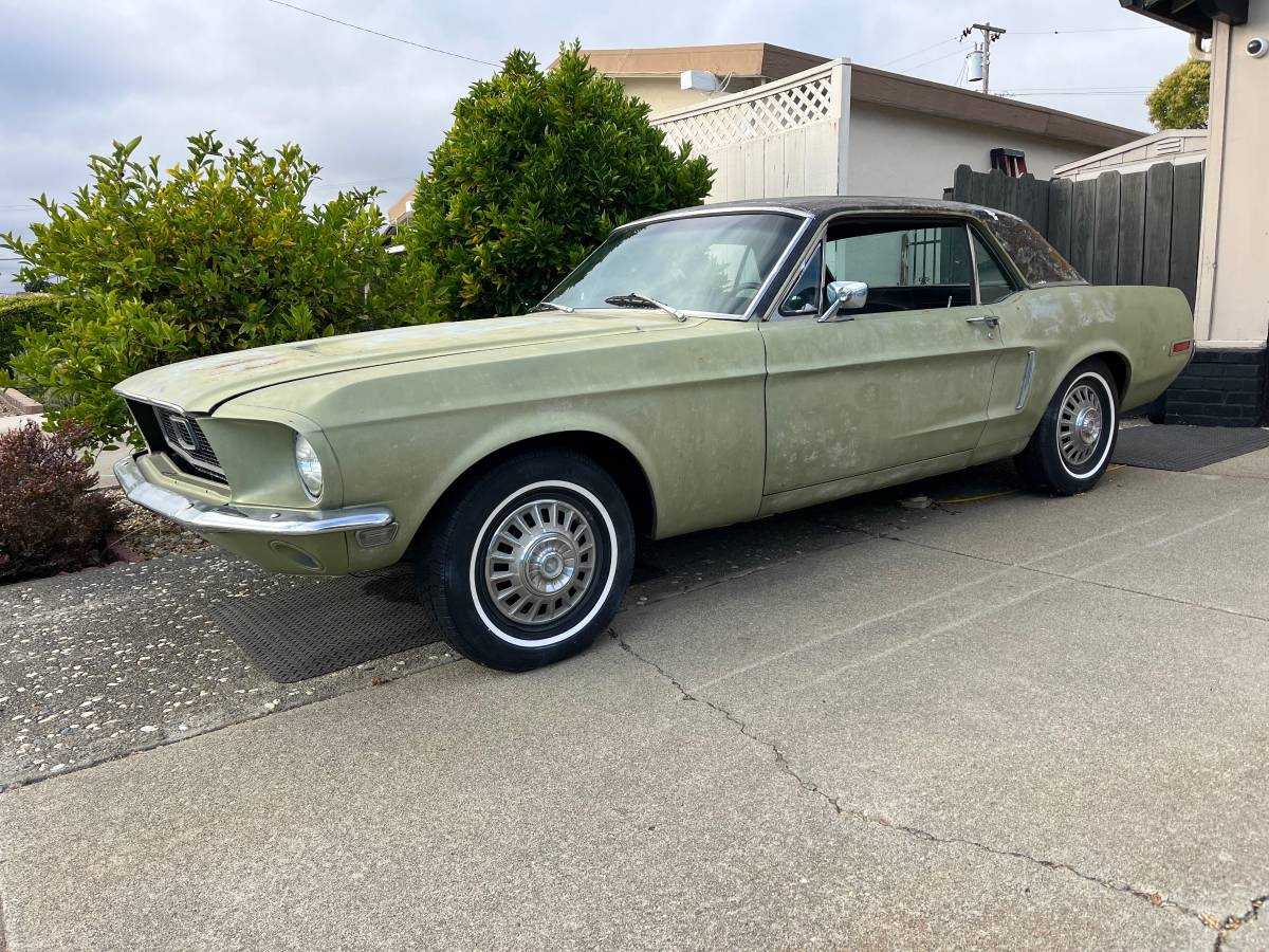Ford Mustang coupe  1968 green