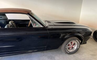Ford-Mustang-fastback-1967-red-9