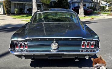 Ford-Mustang-fastback-bullitt-1968-2